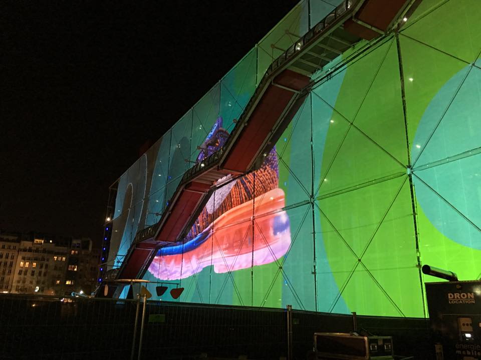 Nike Kiss My Airs video mapping façade KEYSTONE PRO